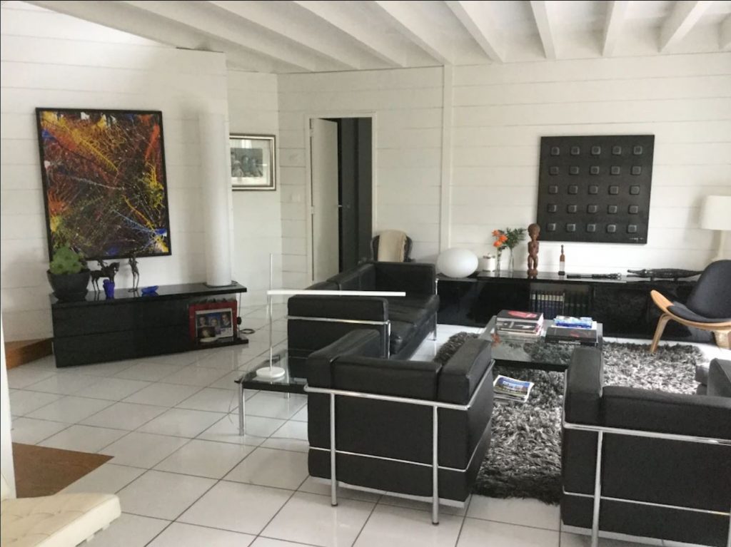 Villa avec piscine – 5 chambres – 9 voyageurs – 200 m²