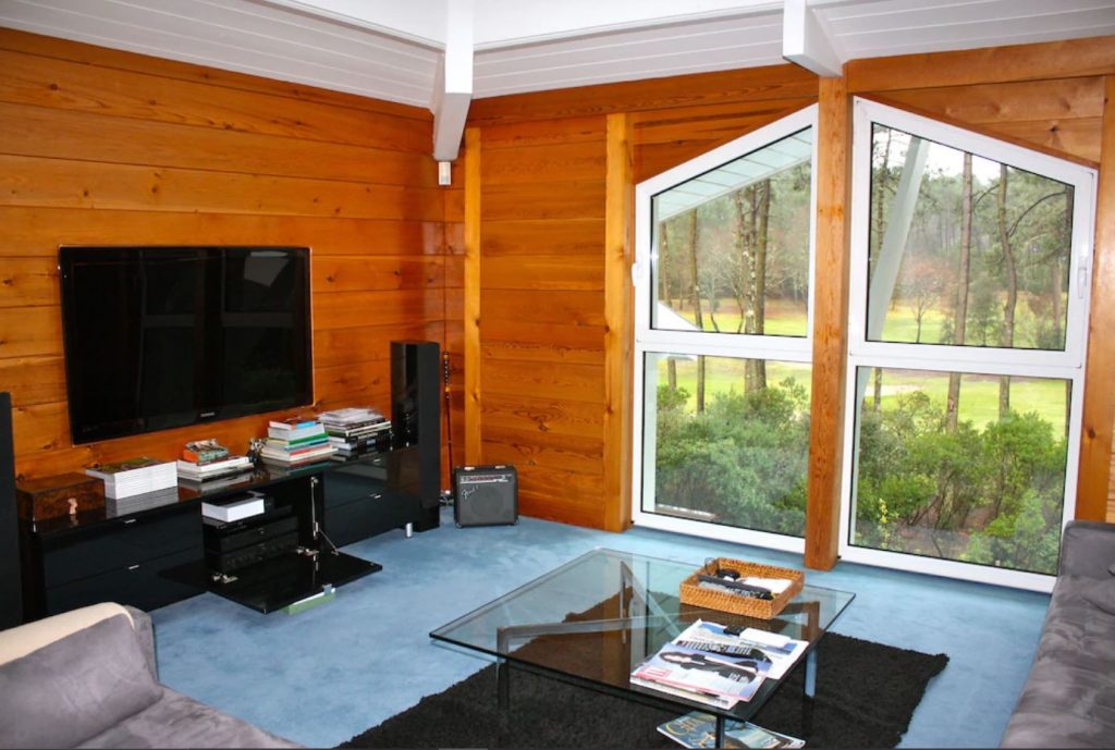 Villa avec piscine – 5 chambres – 9 voyageurs – 200 m²