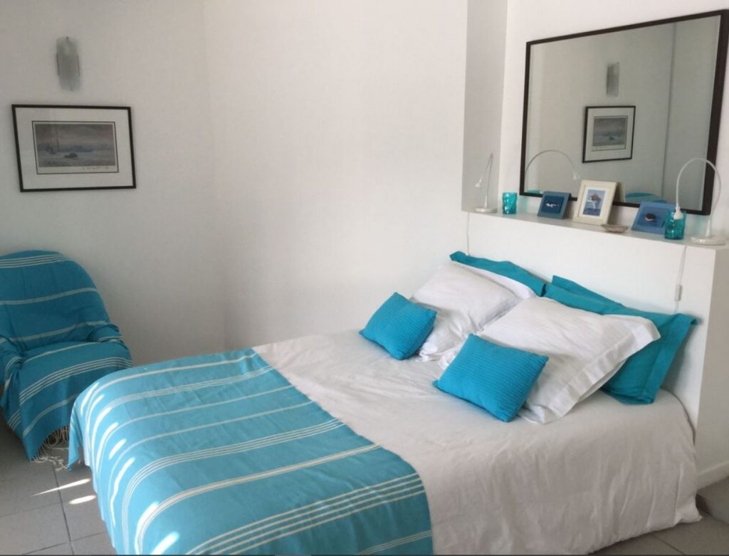 Villa avec piscine – 5 chambres – 9 voyageurs – 200 m²