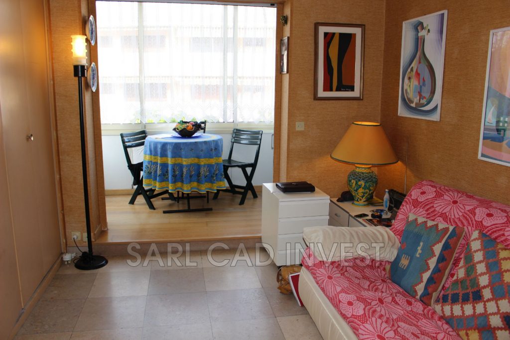 Studio avec terrasse véranda – 1 pièce – 1 chambre – 21 m²