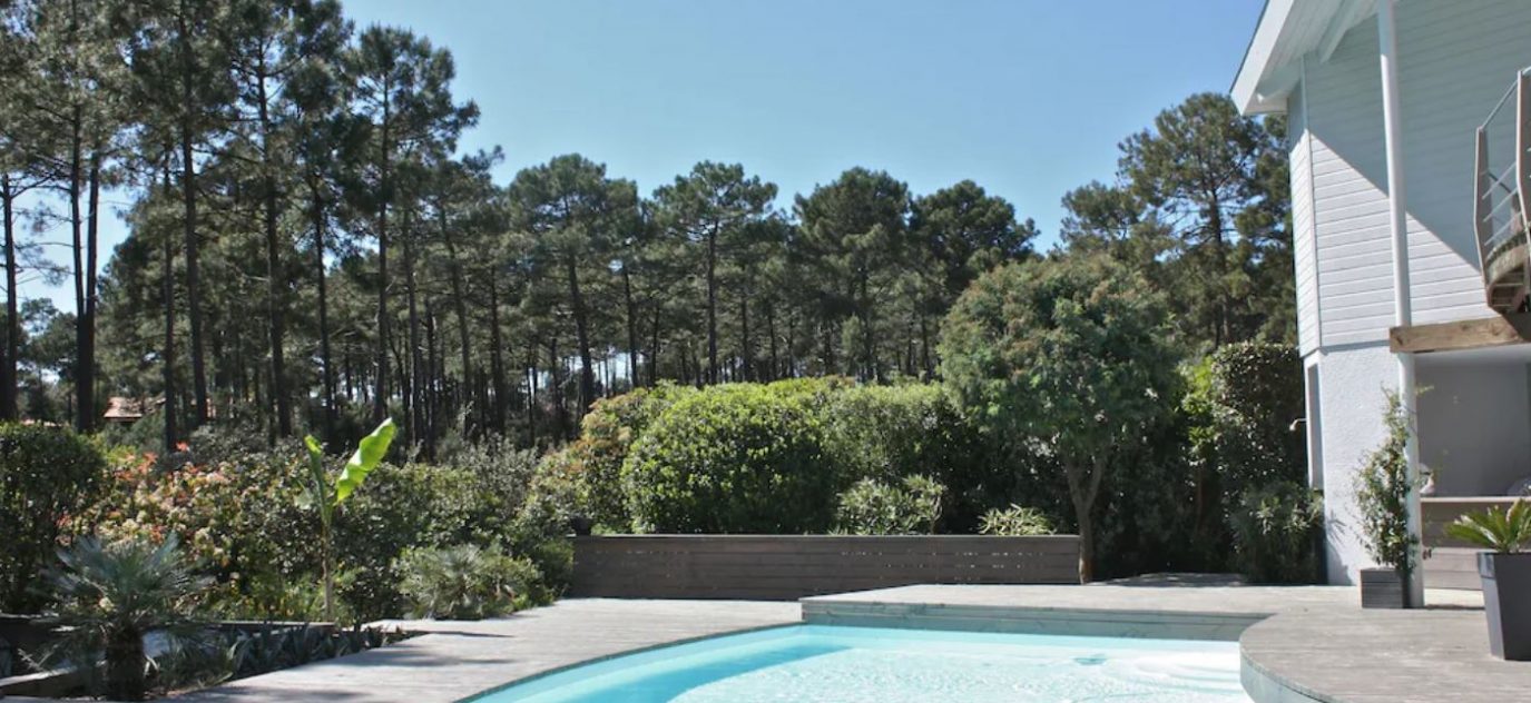 Villa avec piscine – 5 chambres – 9 voyageurs – 200 m²