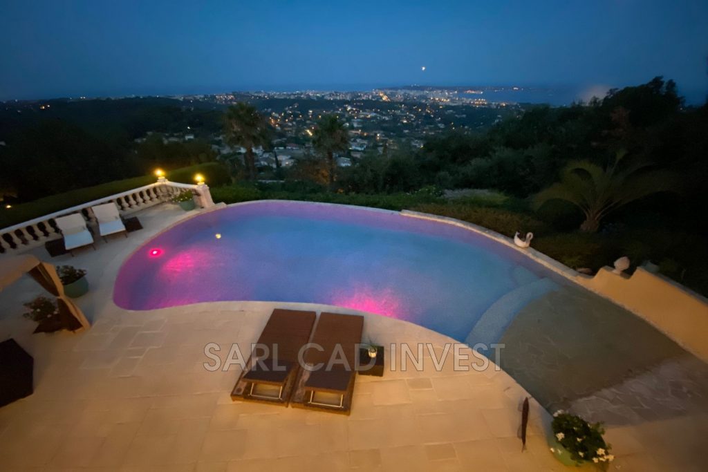 MAISON – 6 pièces – 5 chambres – 465 m²