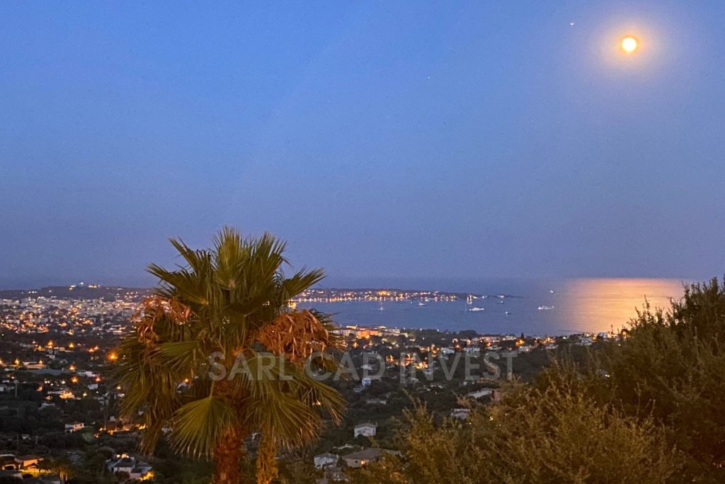 MAISON – 6 pièces – 5 chambres – 465 m²