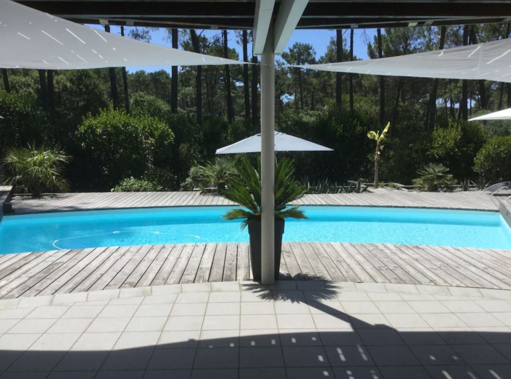Villa avec piscine – 5 chambres – 9 voyageurs – 200 m²