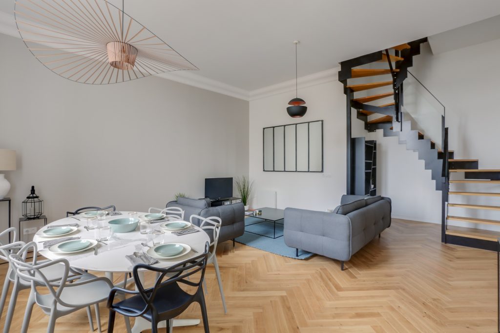 Duplex – 5 pièces – 4 chambres – 197 m²