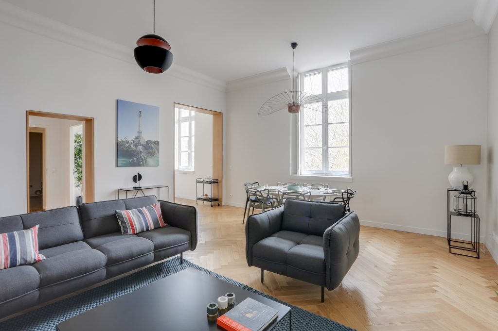 Duplex – 5 pièces – 4 chambres – 197 m²