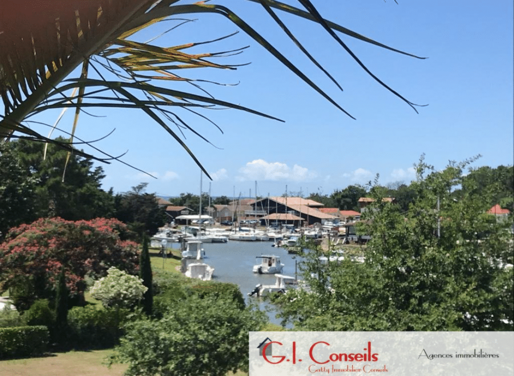 Superbe villa contemporaine – 6 pièces – 4 chambres – 220 m²