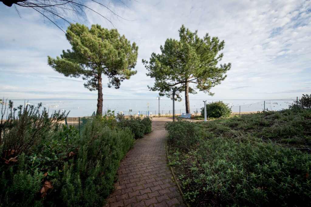 Studio dans résidence de standing au bord de l’eau – 1 pièce – 1 chambre – 41 m²