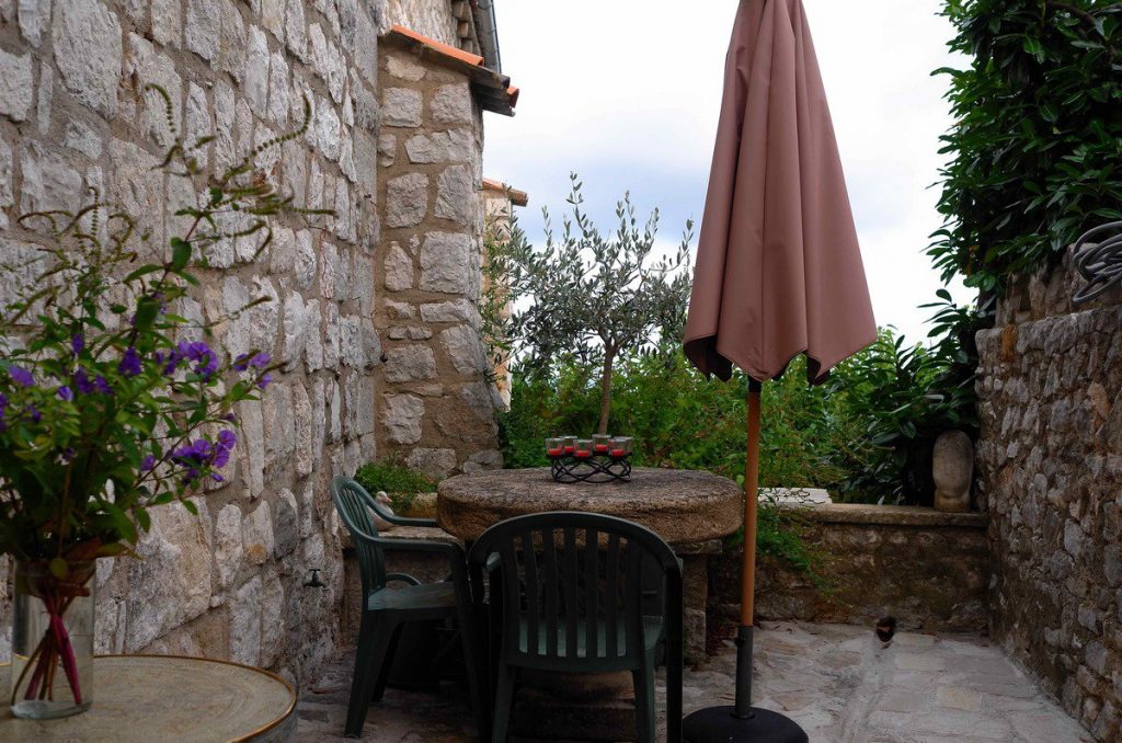 Maison – 6 pièces – 3 chambres