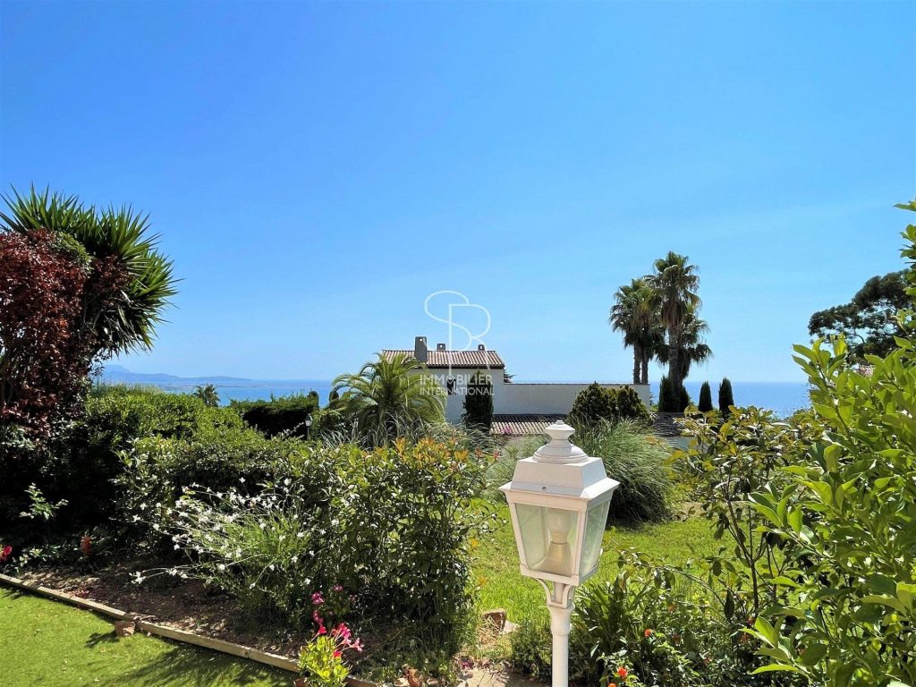 Appartement – 4 pièces – 3 chambres – 101 m²