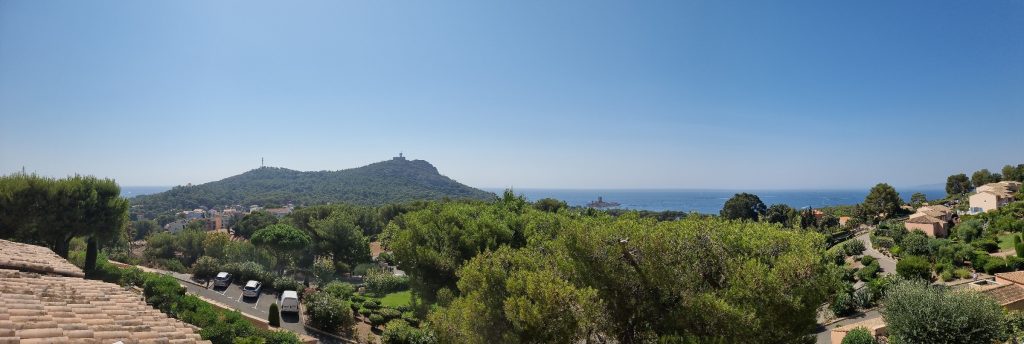 Villa – 5 pièces – 2 chambres – 111 m²