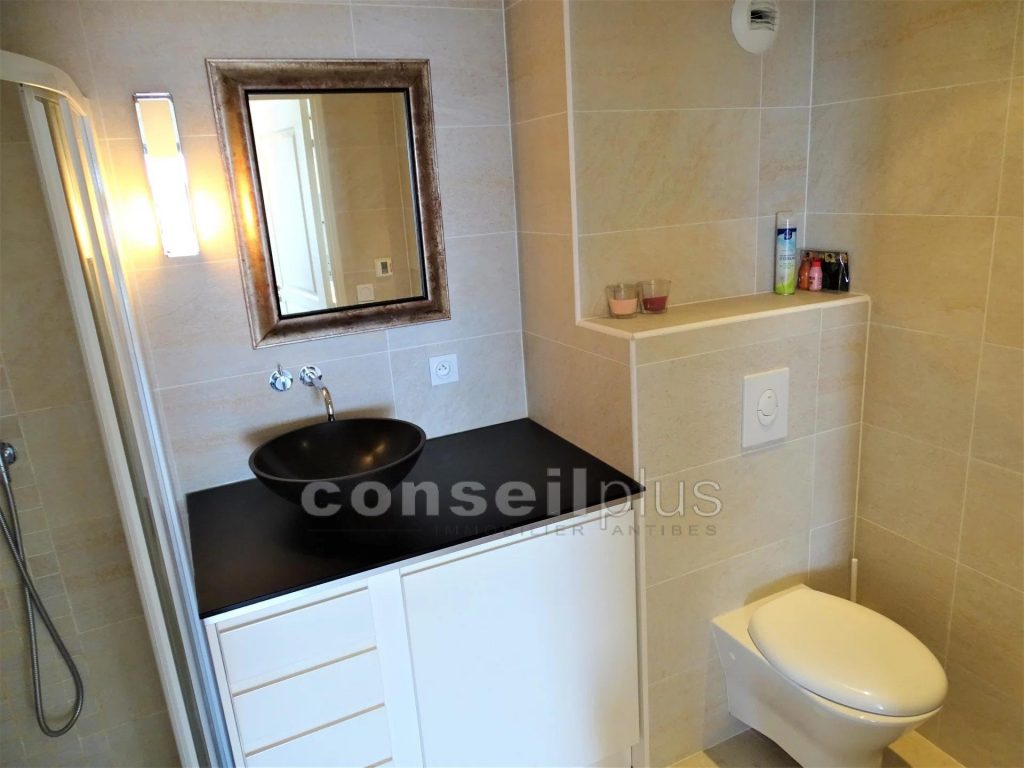 Appartement climatisé – 3 pièces – 2 chambres – 50 m²