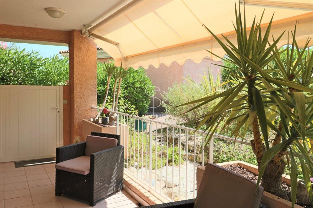 Appartement traversant – 5 pièces – 3 chambres – 107 m²