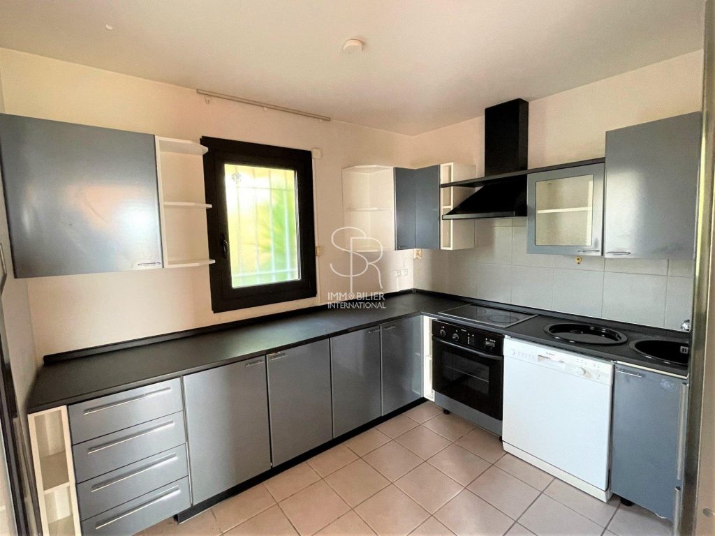 Appartement traversant – 5 pièces – 3 chambres – 107 m²