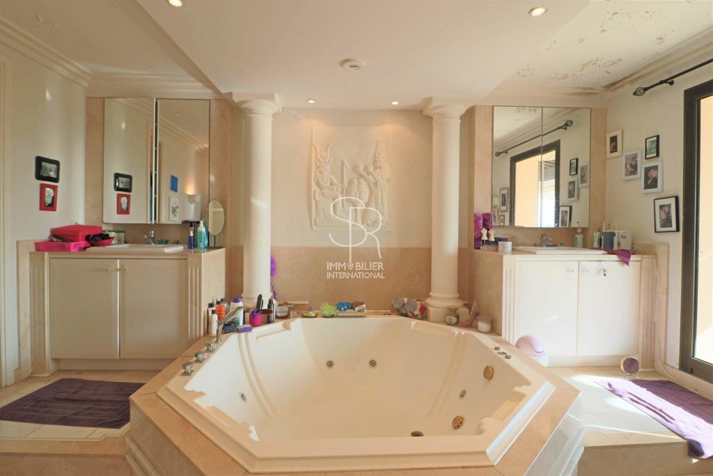 Sublime duplex – 4 pièces – 2 chambres – 158 m²