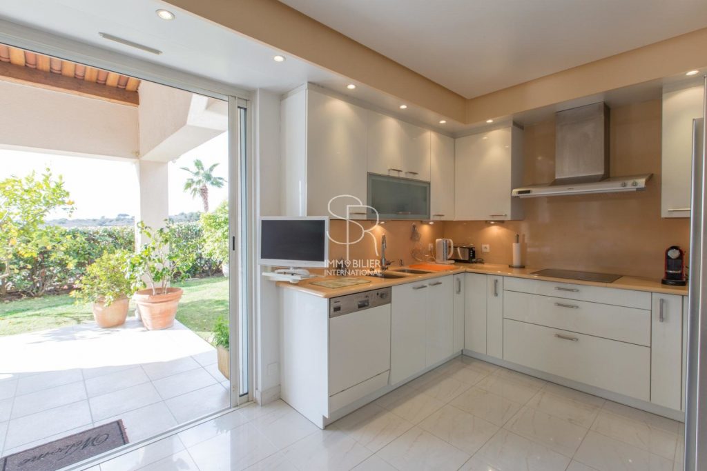 Sublime villa moderne indépendante – 5 pièces – 4 chambres – 195 m²