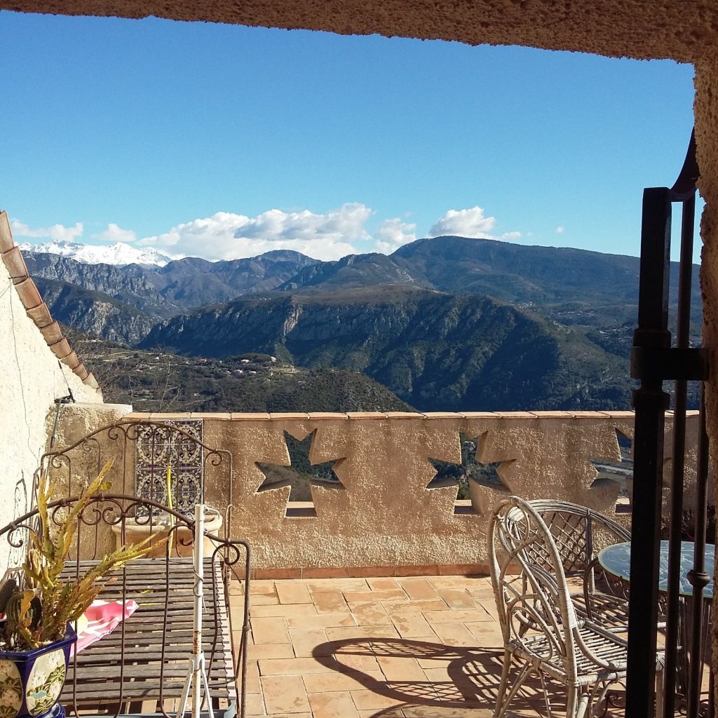 Propriété du XIIIème siècle avec chapelle privée – 6 pièces – 6 chambres – 350 m²