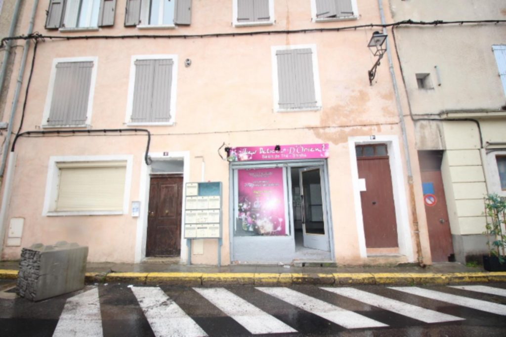 Local commercial transformable en appartement – 1 pièce – 1 chambre – 40 m²