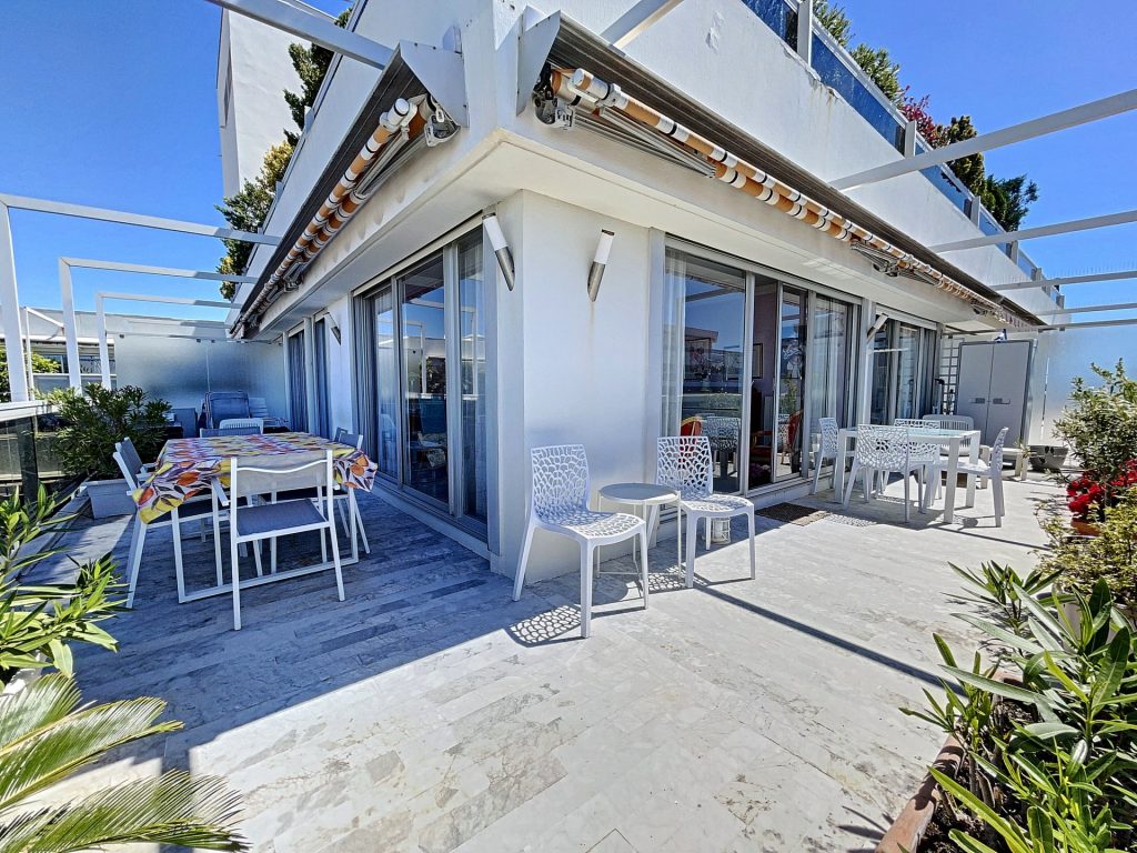 Appartement d’angle avec garage – 3 pièces – 1 chambre – 60 m²