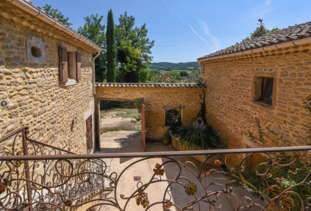 Belle ferme restaurée – 6 pièces – 5 chambres – 260 m²