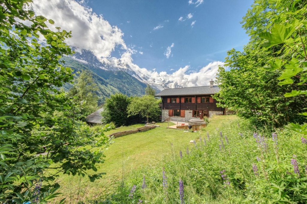 Chalet – 6 pièces – 5 chambres – 230 m²