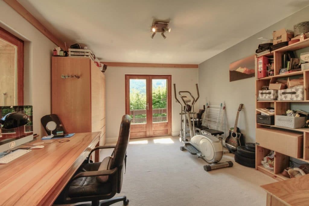 Chalet – 6 pièces – 5 chambres – 230 m²