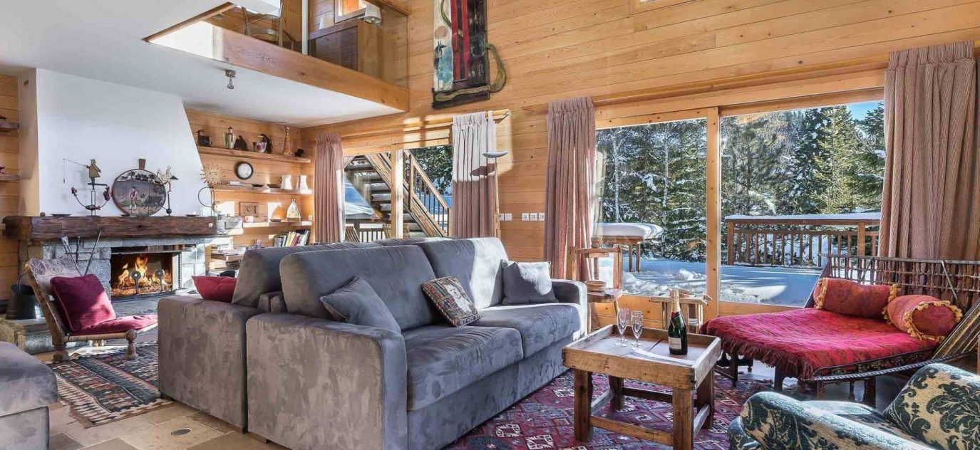 Chalet individuel avec accès direct aux pistes de ski – 6 chambres – 12 voyageurs – 300 m²