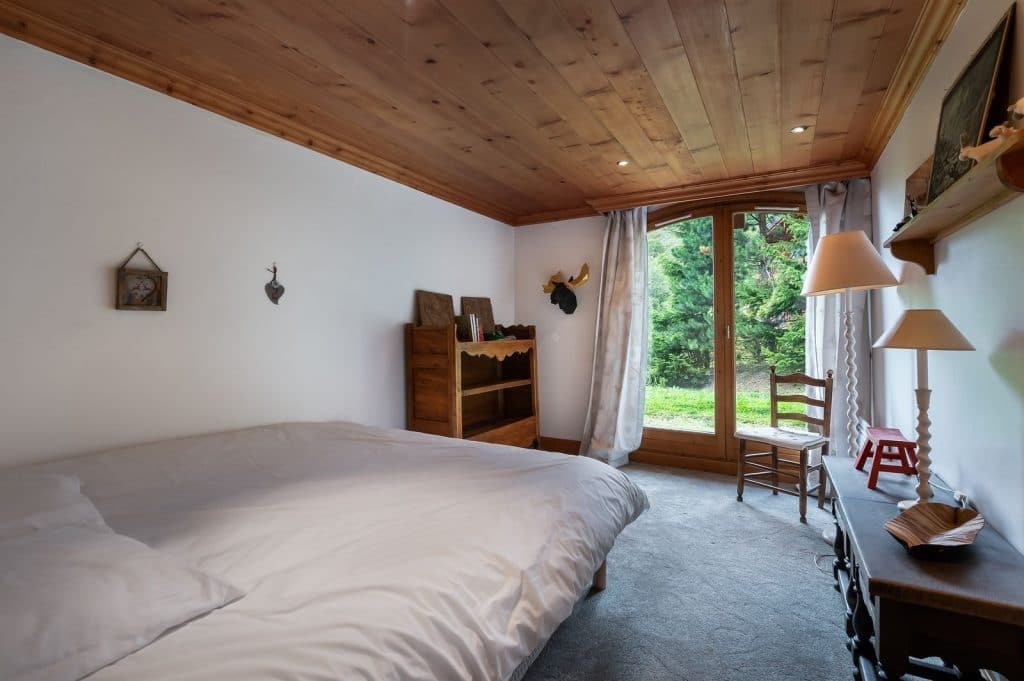 Chalet individuel avec hammam, jacuzzi extérieur, salle de massage – 7 chambres – 15 voyageurs – 320 m²
