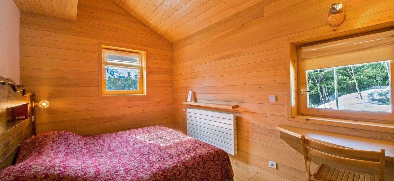 Chalet individuel avec accès direct aux pistes de ski – 6 chambres – 12 voyageurs – 300 m²