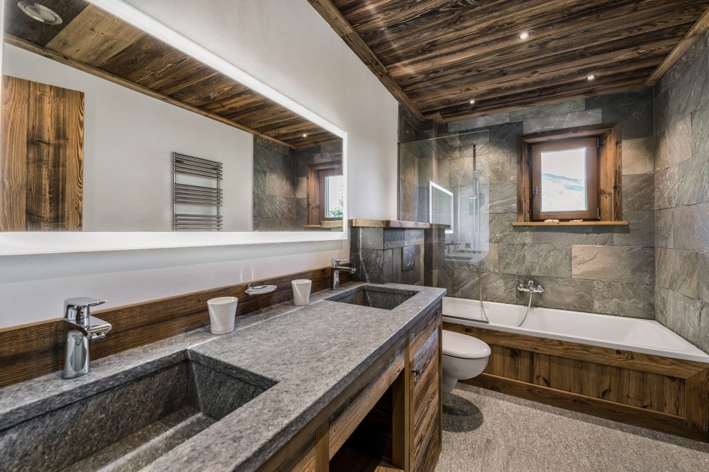 Chalet luxe avec hammam et piscine intérieure chauffée – 6 chambres – 14 voyageurs – 660 m²