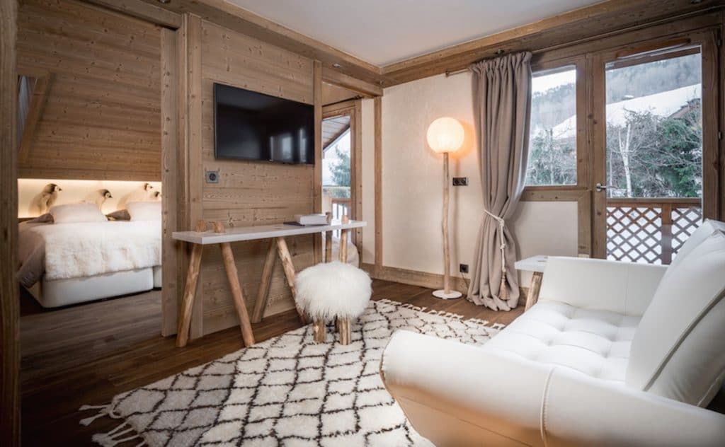 Chalet luxe avec hammam, piscine intérieure privée chauffée, sauna, salles de massage, de sport et de cinéma  – 7 chambres – 20 voyageurs – 1100 m²