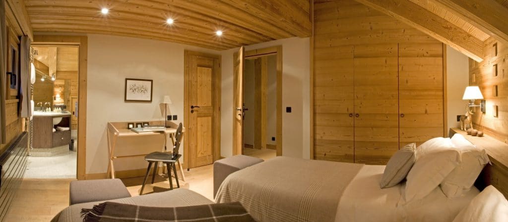 Chalet individuel avec piscine et jacuzzi – 4 chambres – 8 voyageurs