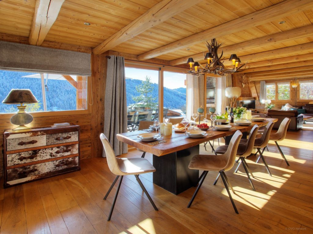 Chalet individuel avec jacuzzi intérieur et sauna – 5 chambres – 10 voyageurs – 185 m²