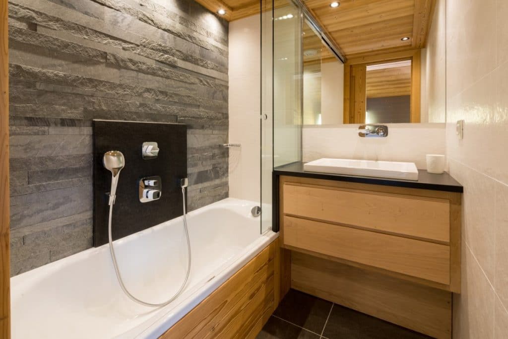 Chalet individuel avec salle de cinéma, jacuzzi extérieur – 7 chambres – 14 voyageurs – 230 m²