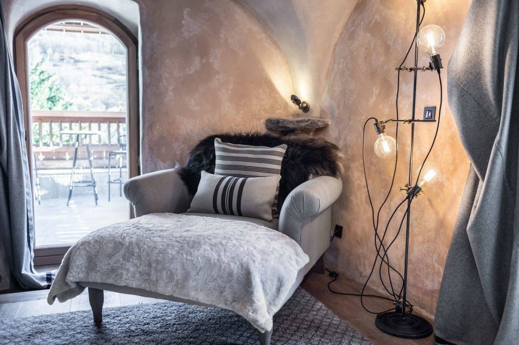 Chalet individuel avec jacuzzi extérieur – 5 chambres – 12 voyageurs – 340 m²