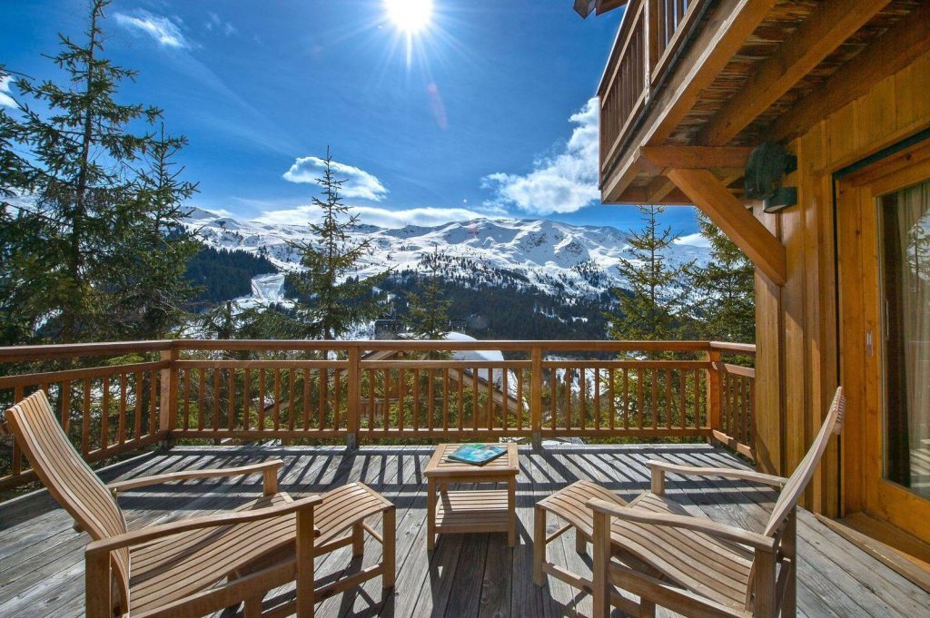 Chalet individuel avec accès direct aux pistes de ski – 6 chambres – 12 voyageurs – 300 m²