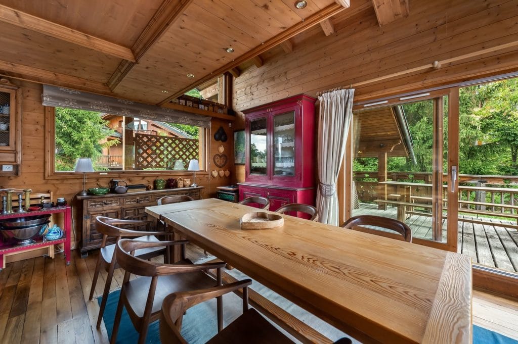 Chalet individuel avec hammam, jacuzzi extérieur, salle de massage – 7 chambres – 15 voyageurs – 320 m²
