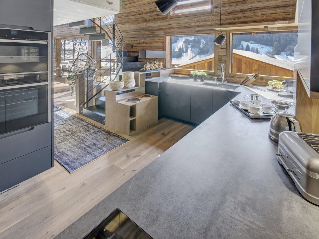 Chalet individuel avec piscine intérieure privée chauffée et sauna – 5 chambres – 14 voyageurs – 355 m²