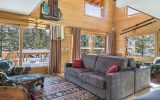 Chalet individuel avec accès direct aux pistes de ski – 6 chambres – 12 voyageurs – 300 m²