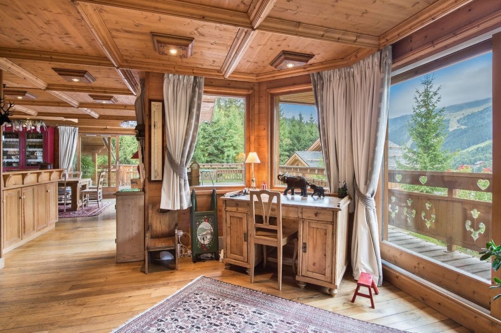 Chalet individuel avec hammam, jacuzzi extérieur, salle de massage – 7 chambres – 15 voyageurs – 320 m²