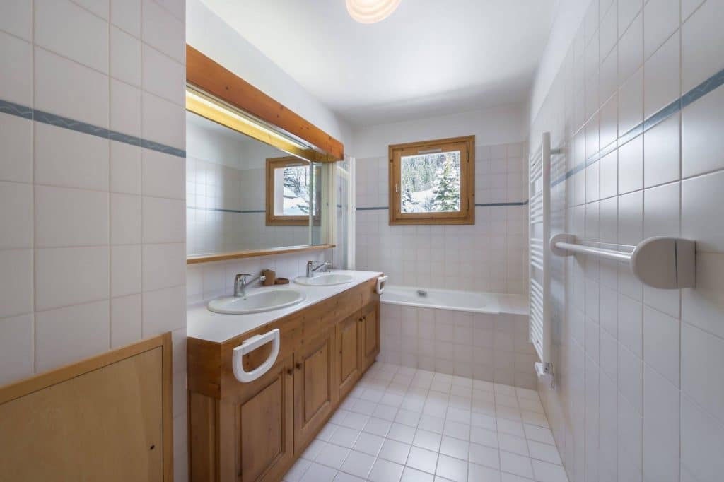 Appartement – 5 chambres – 12 voyageurs – 210 m²