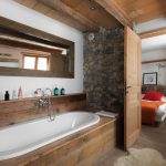 Chalet individuel avec jacuzzi extérieur et sauna – 7 chambres – 12 voyageurs – 230 m²