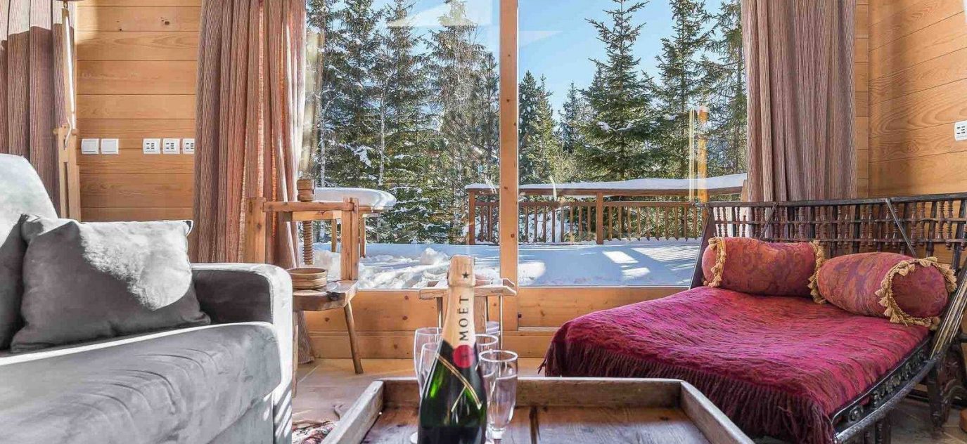 Chalet individuel avec accès direct aux pistes de ski – 6 chambres – 12 voyageurs – 300 m²