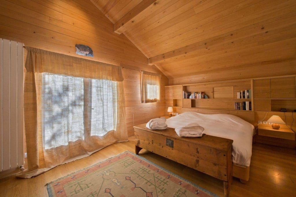 Chalet individuel avec accès direct aux pistes de ski – 6 chambres – 12 voyageurs – 300 m²