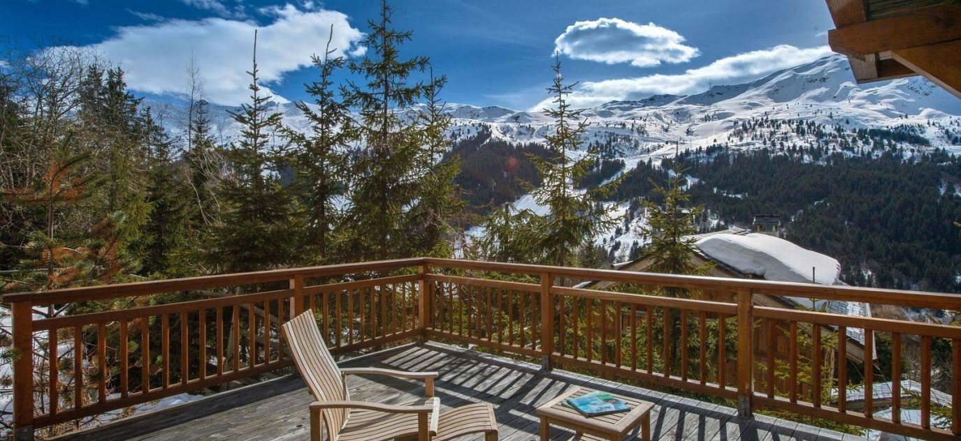 Chalet individuel avec accès direct aux pistes de ski – 6 chambres – 12 voyageurs – 300 m²