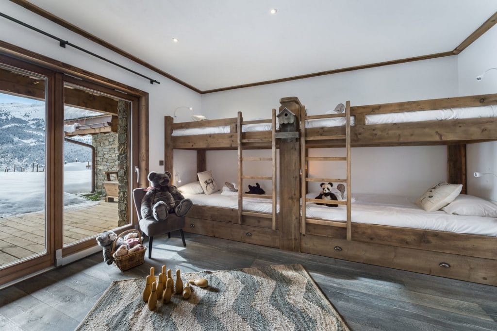 Chalet luxe avec hammam et piscine intérieure chauffée – 6 chambres – 14 voyageurs – 660 m²