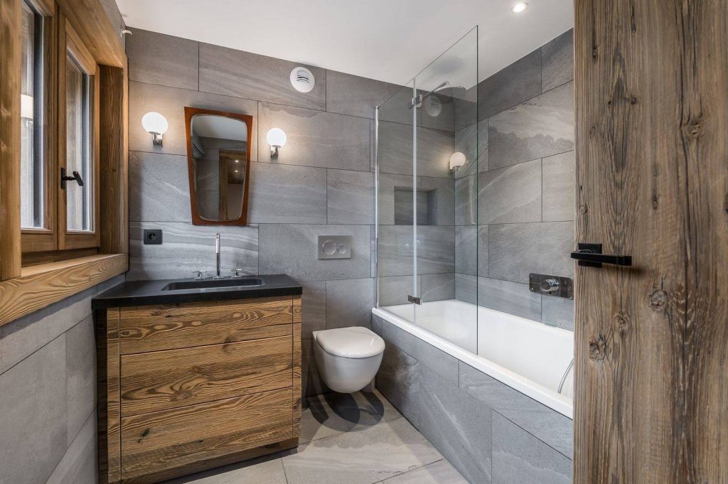 Chalet individuel avec jacuzzi extérieur – 5 chambres – 12 voyageurs – 340 m²