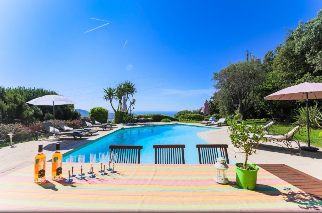 Villa indépendante Luxe – 5 chambres – 10 voyageurs – 400 m²