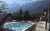 Chalet individuel avec piscine et jacuzzi – 4 chambres – 8 voyageurs