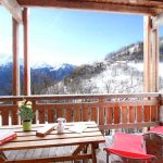 Chalet mitoyen avec accès direct aux pistes de ski – 4 chambres – 10 voyageurs – 130 m²